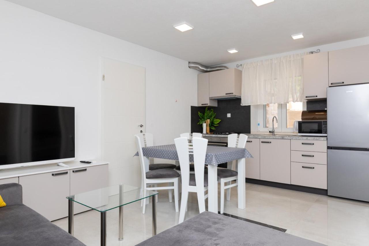 Apartmani Canaki San Pietro di Brazza Esterno foto