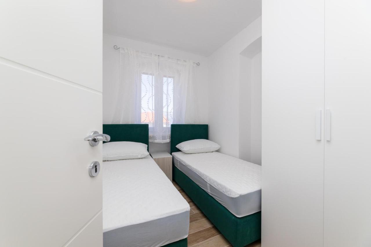 Apartmani Canaki San Pietro di Brazza Esterno foto